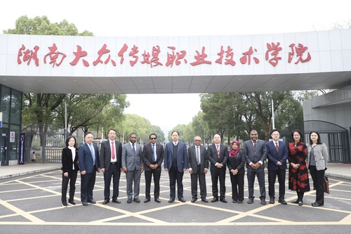 IMG_9209 (1) IMG_9209 (1)